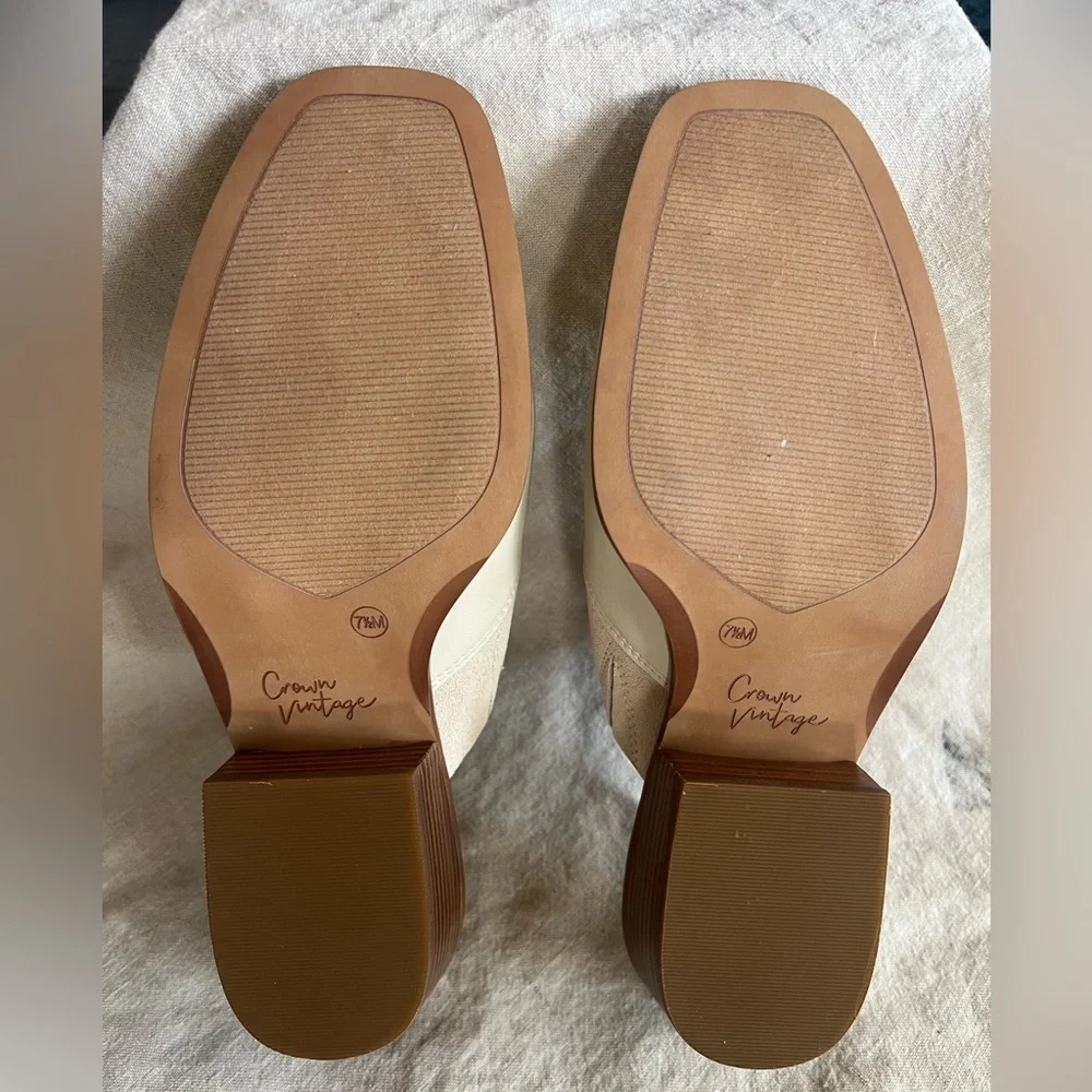 Mules - Picture 7 of 10